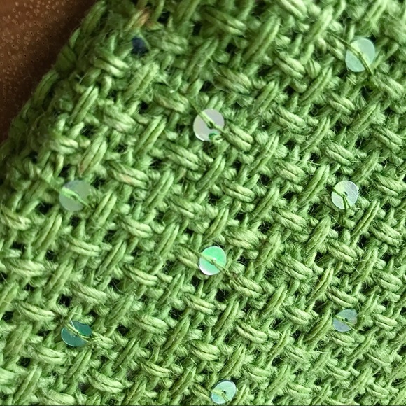 Old Navy Knit Boho Crossbody Bag - Picture 2 of 5